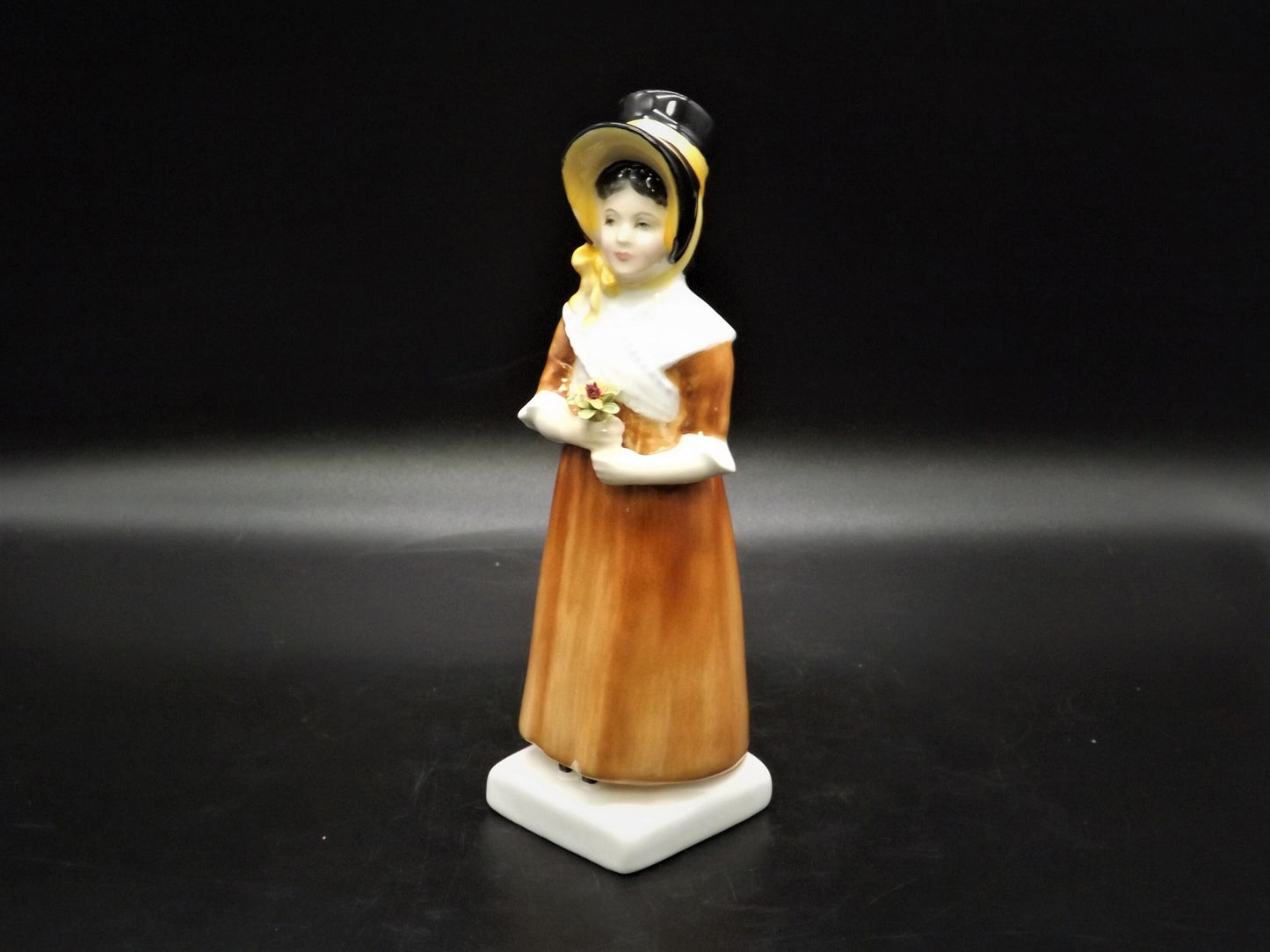 Vintage Royal Doulton Louise Figurine HN2869, Kate Greenaway Series