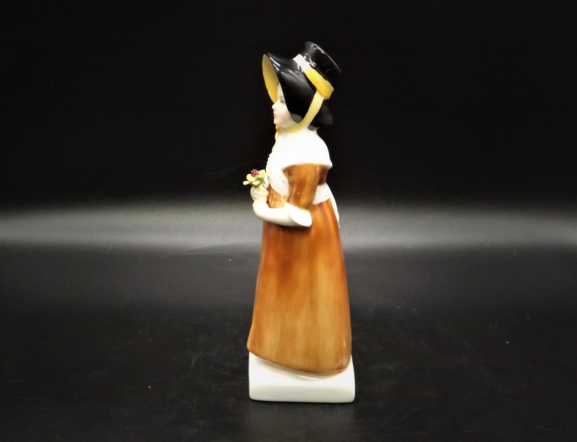 Vintage Royal Doulton Louise Figurine HN2869, Kate Greenaway Series