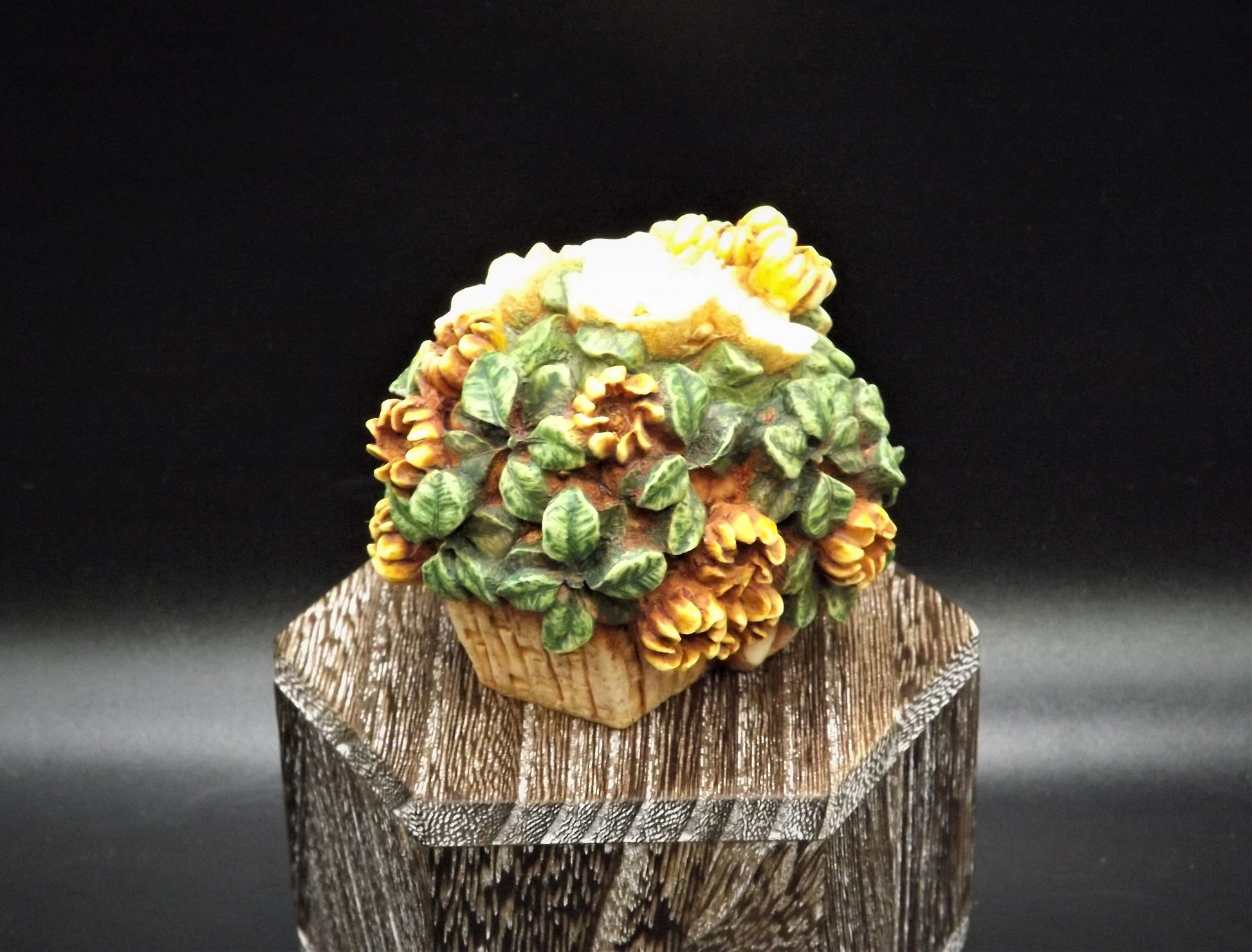 Retired Harmony Kingdom Gardenia Jest Figurine - 1998 HGGA - with Box