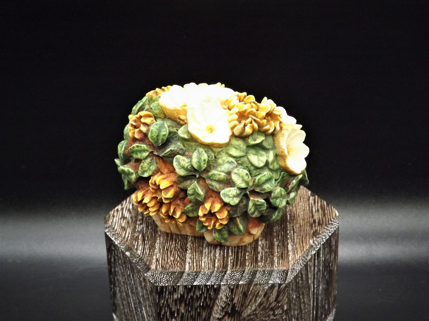 Retired Harmony Kingdom Gardenia Jest Figurine - 1998 HGGA - with Box