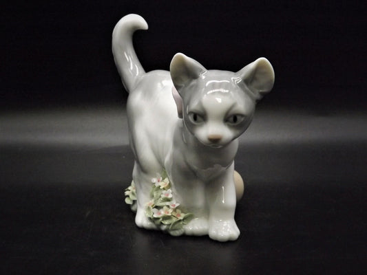 Vintage Lladro Kitten Patrol Figurine #6568