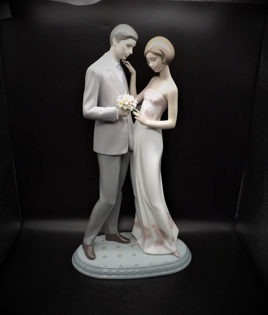 Vintage Lladro "Declaration of Love" Figurine #6597