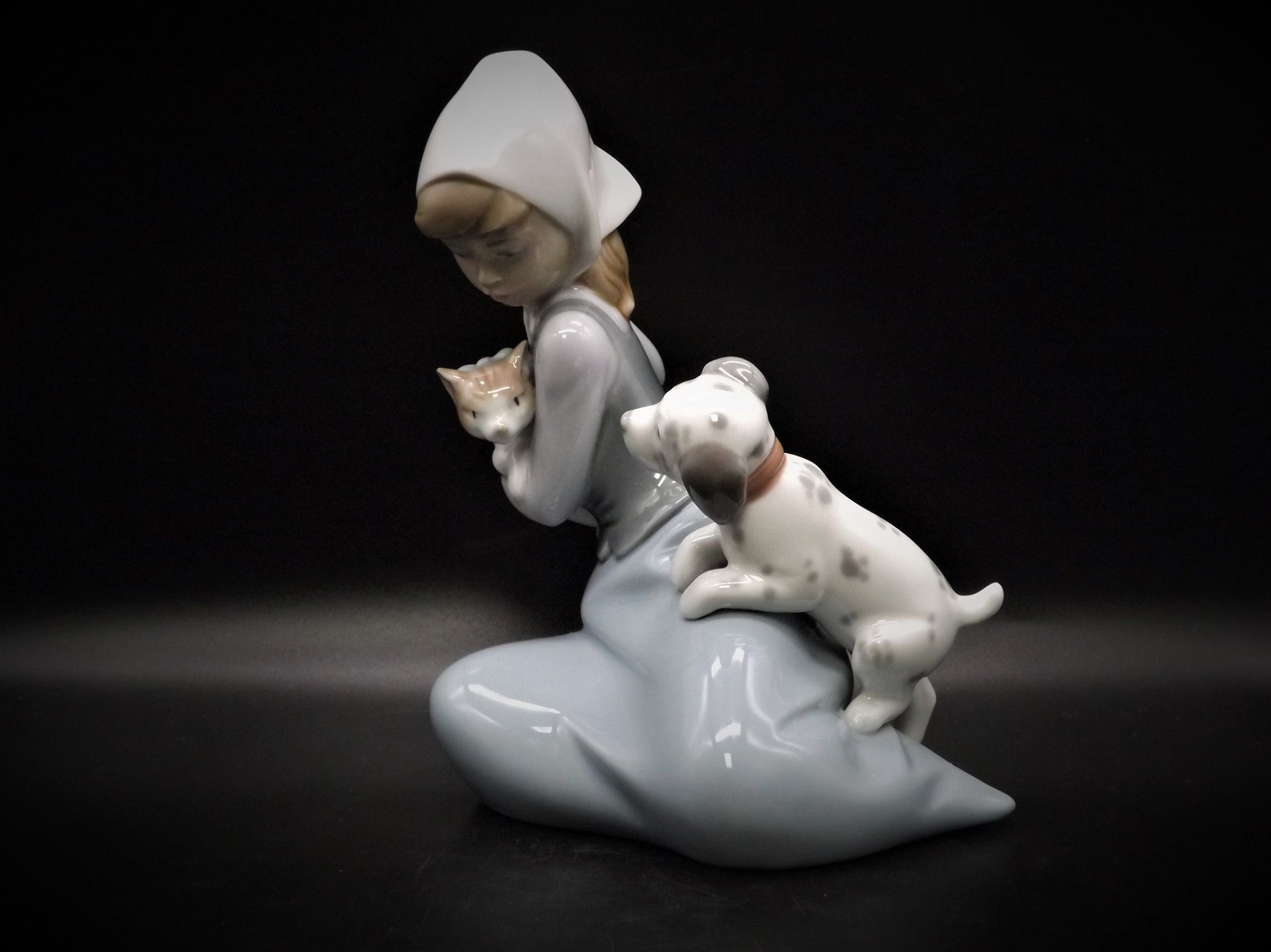 Vintage Lladro Figurine: "Dog and Cat" #5032, Girl with Kitten and Puppy