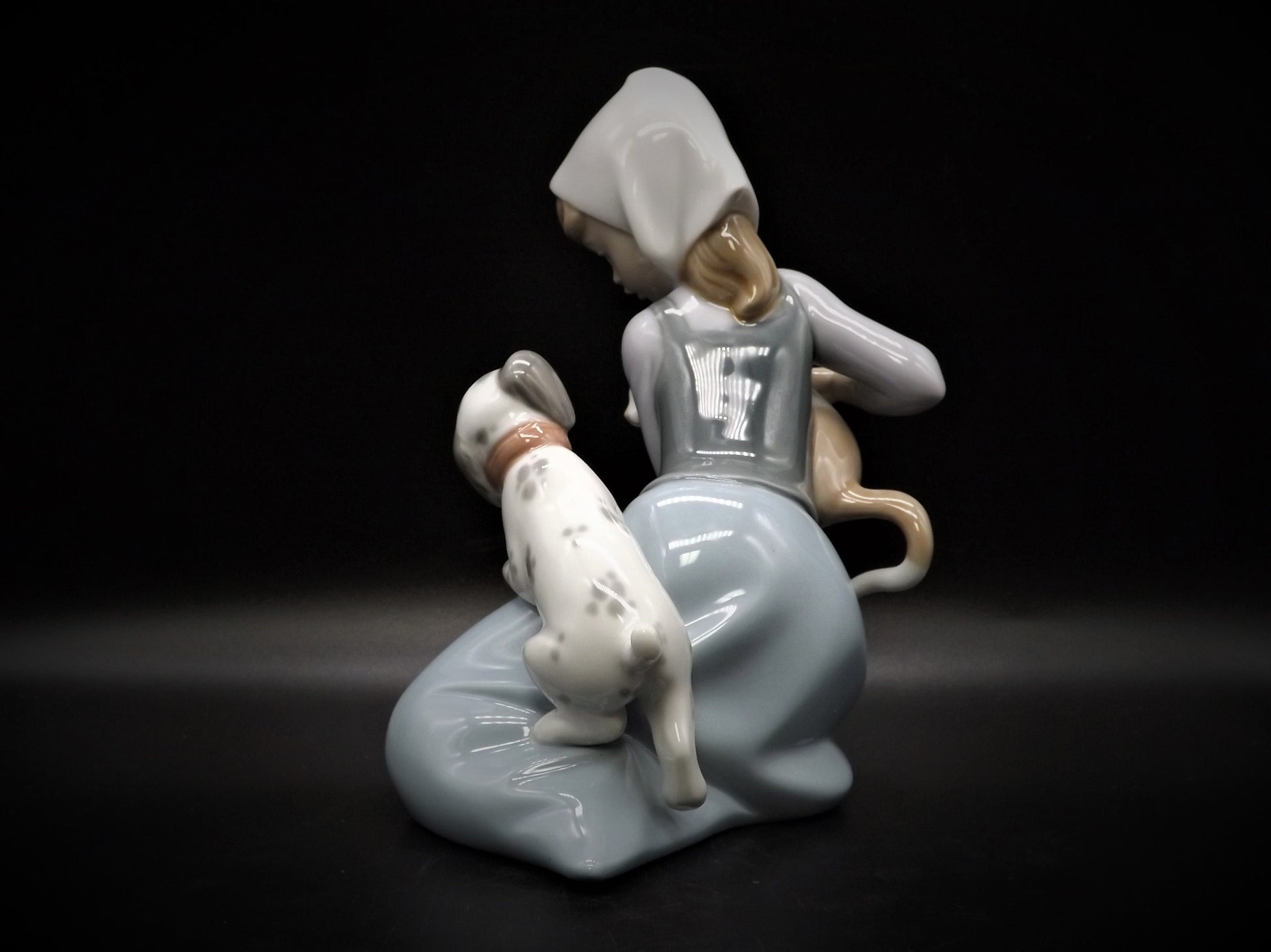 Vintage Lladro Figurine: "Dog and Cat" #5032, Girl with Kitten and Puppy
