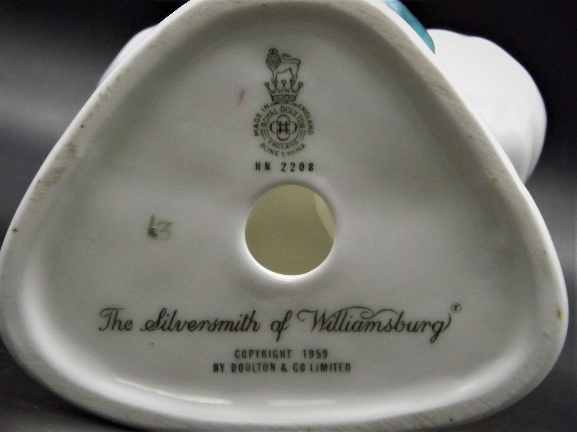 Vintage Royal Doulton Silversmith Figurine: Williamsburg HN2208