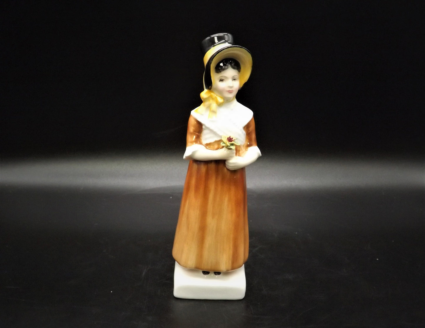 Vintage Royal Doulton Louise Figurine HN2869, Kate Greenaway Series