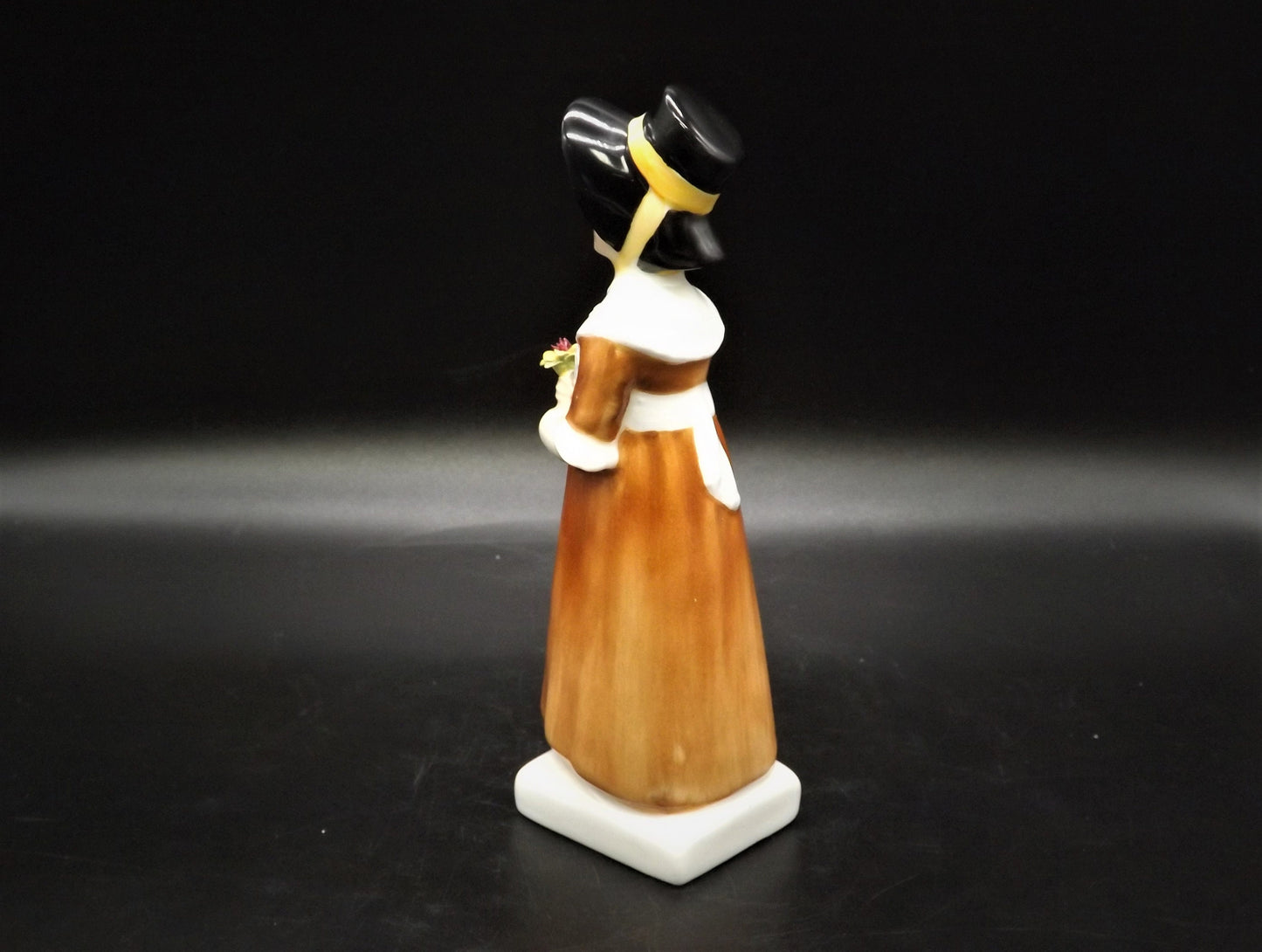 Vintage Royal Doulton Louise Figurine HN2869, Kate Greenaway Series