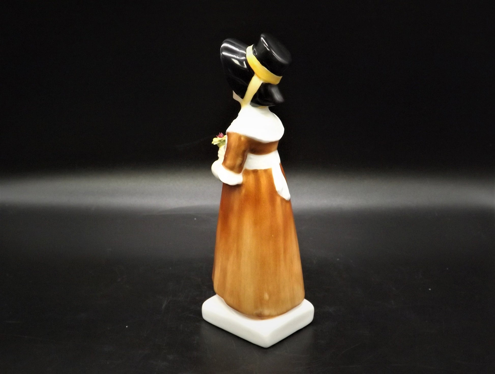 Vintage Royal Doulton Louise Figurine HN2869, Kate Greenaway Series