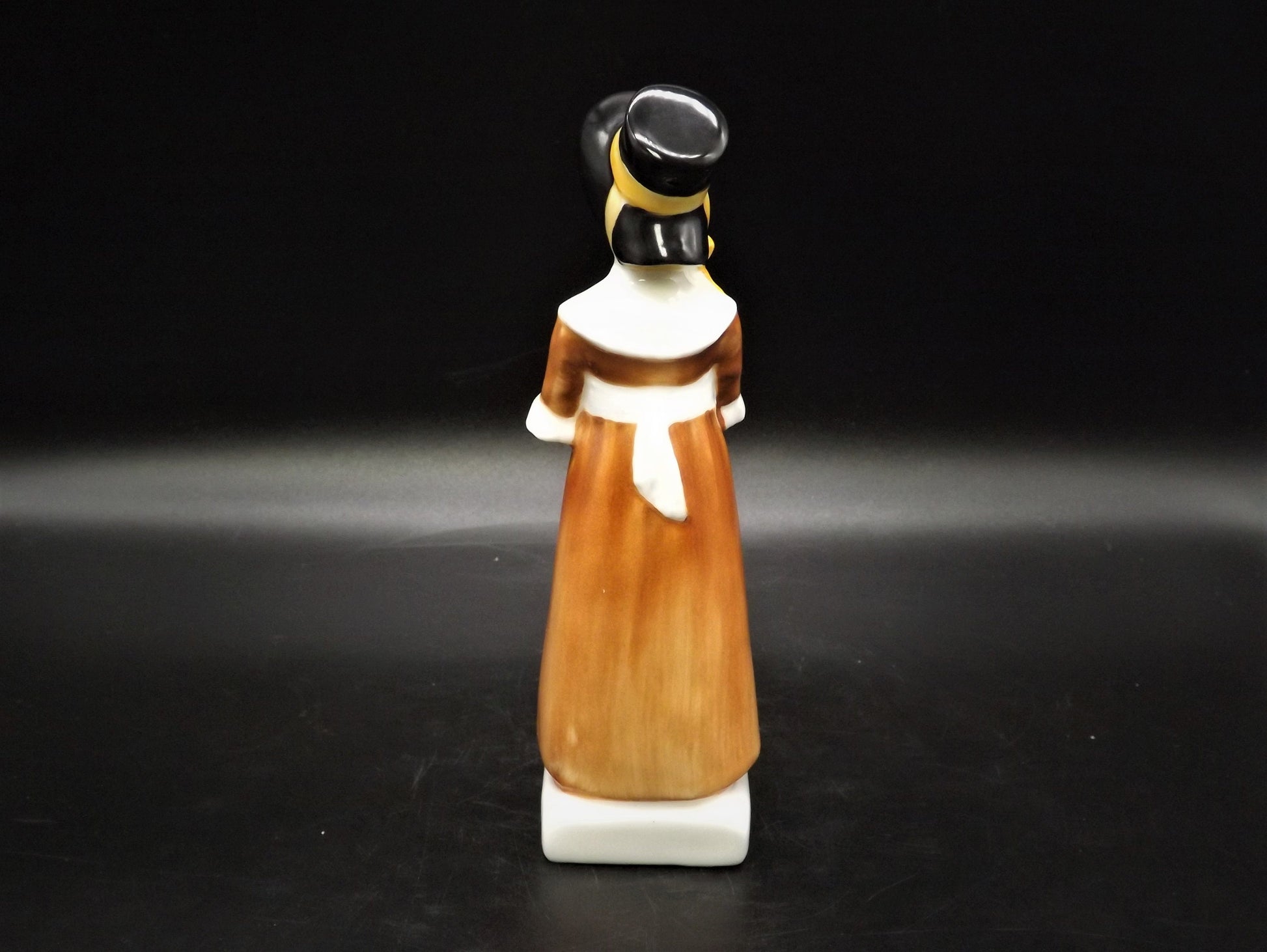 Vintage Royal Doulton Louise Figurine HN2869, Kate Greenaway Series