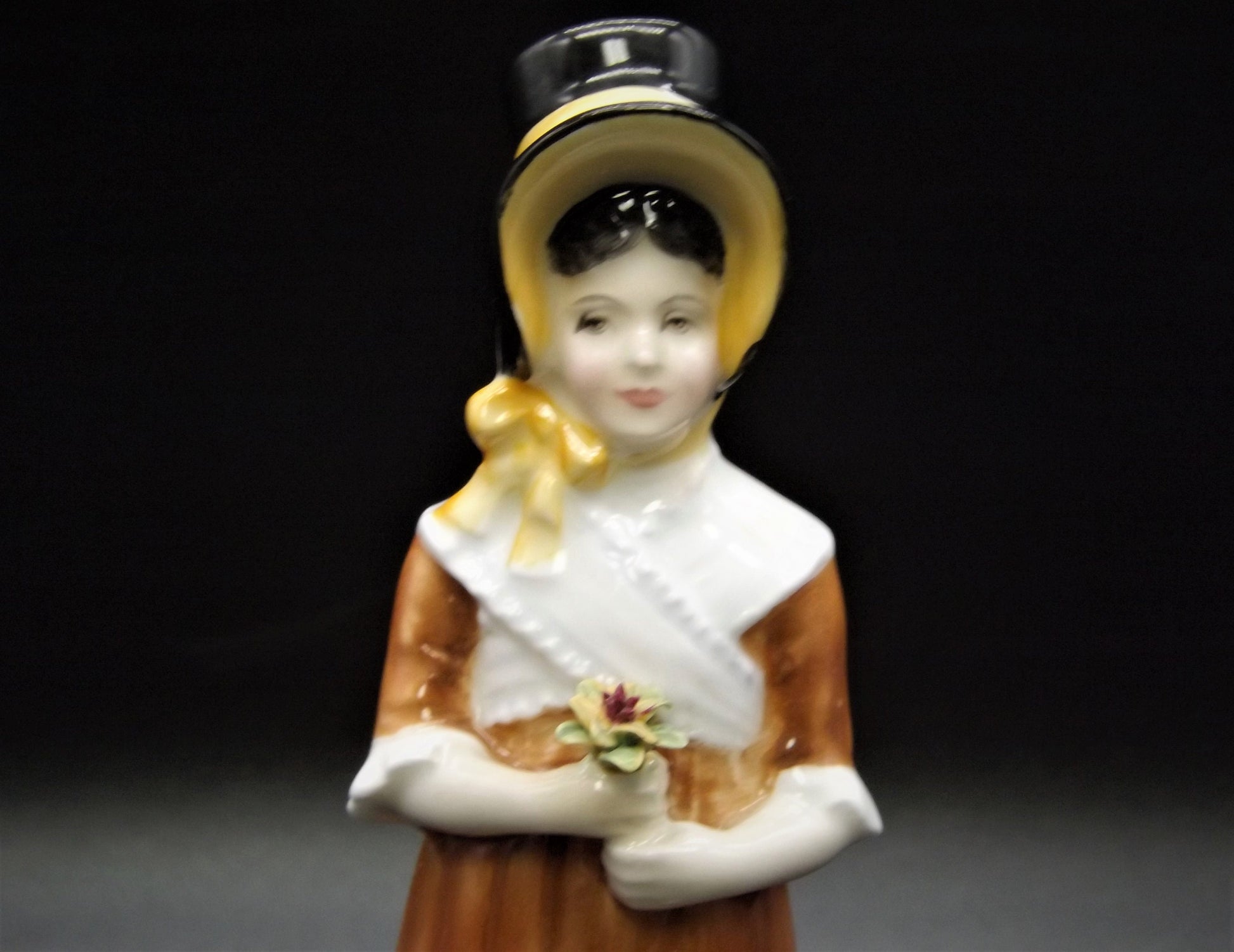 Vintage Royal Doulton Louise Figurine HN2869, Kate Greenaway Series