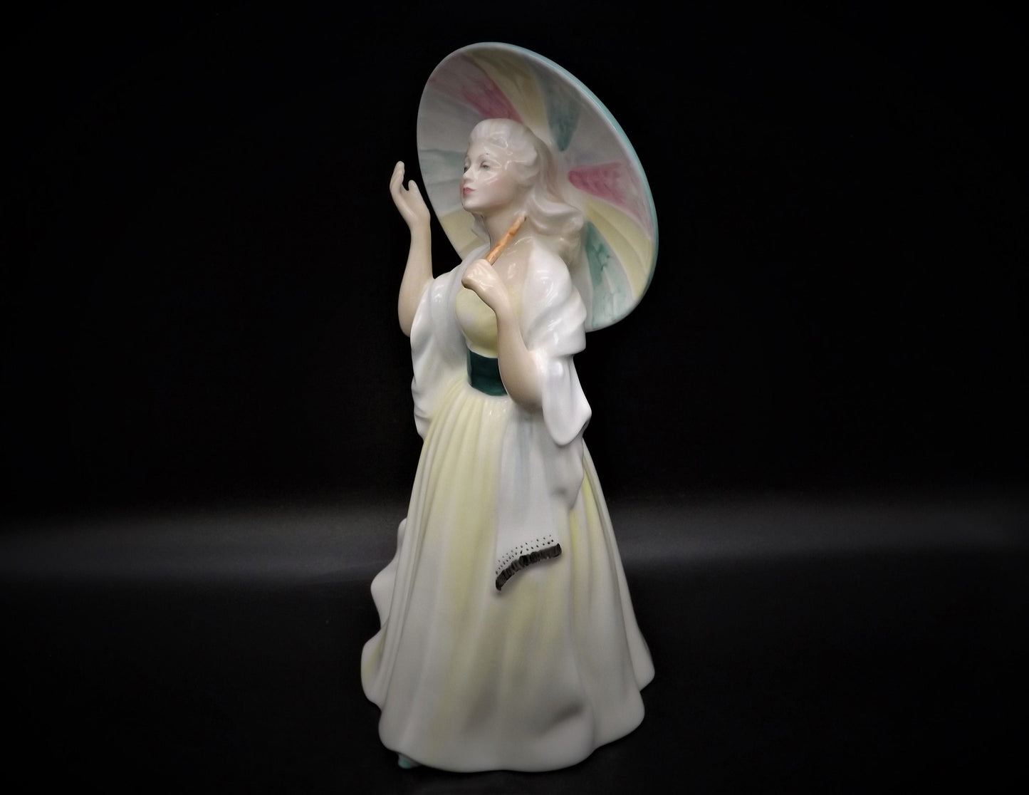 Vintage Royal Doulton Jane Figurine HN2806: Fine Bone China, Parasol