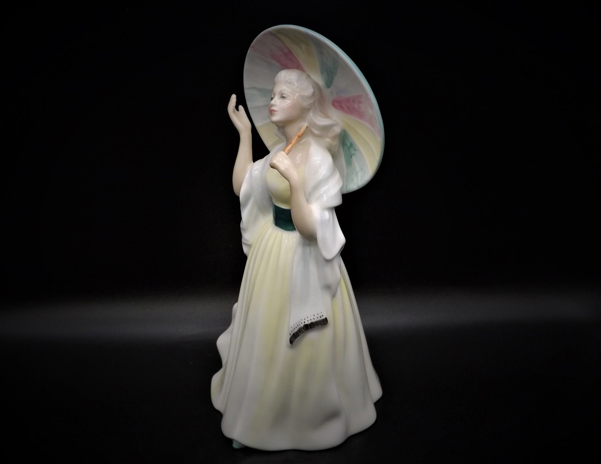 Vintage Royal Doulton Jane Figurine HN2806: Fine Bone China, Parasol