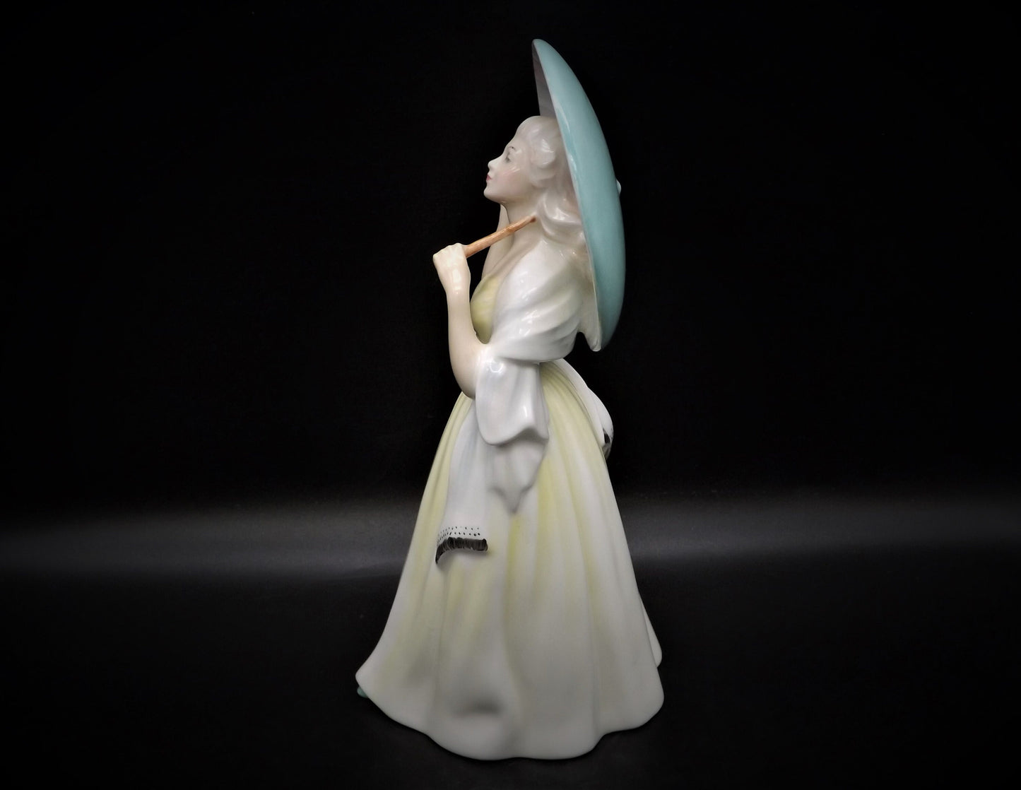 Vintage Royal Doulton Jane Figurine HN2806: Fine Bone China, Parasol