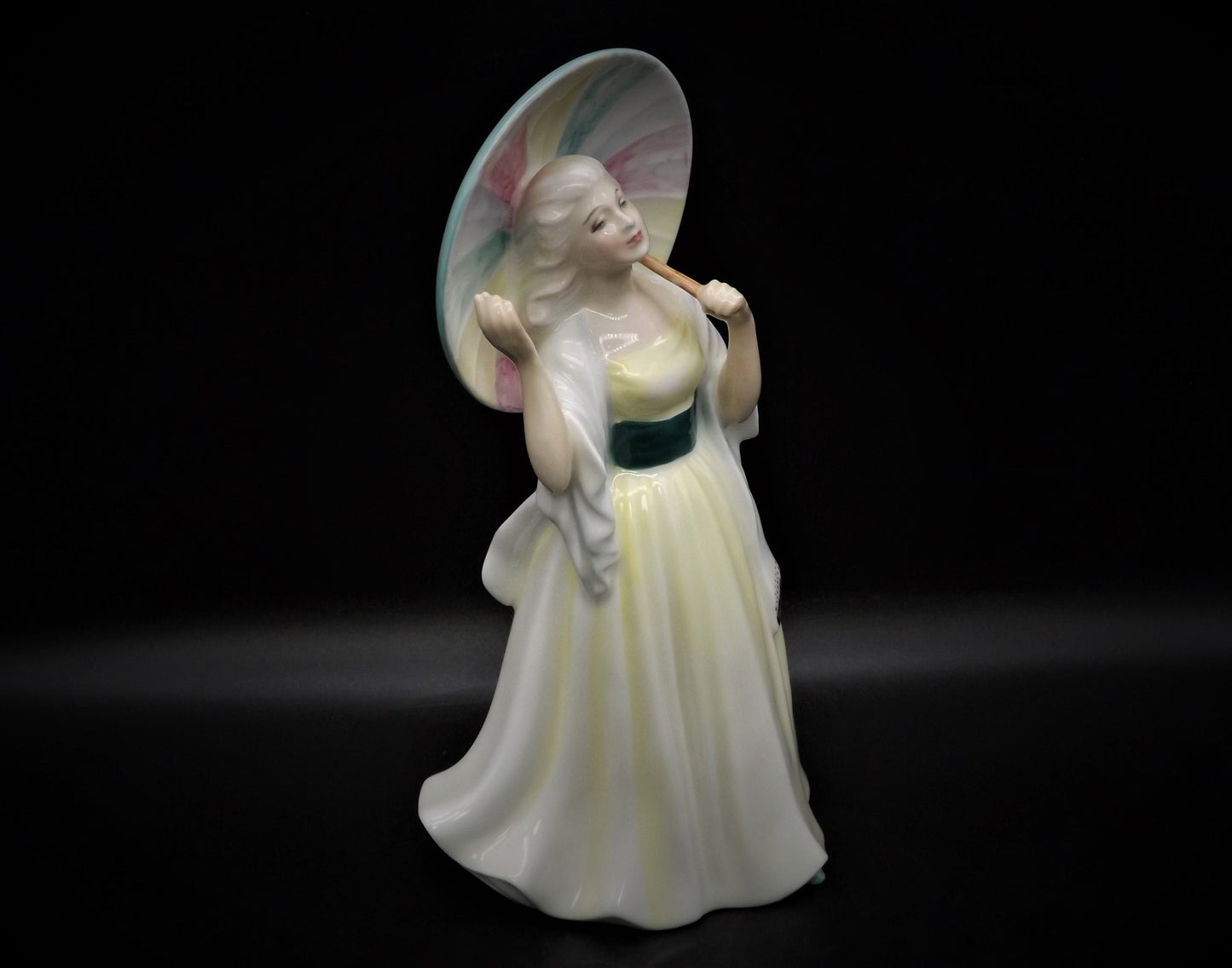Vintage Royal Doulton Jane Figurine HN2806: Fine Bone China, Parasol
