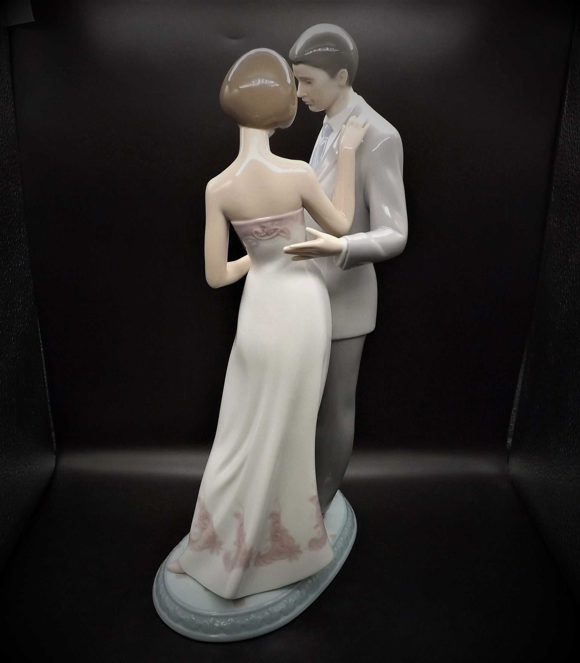 Vintage Lladro "Declaration of Love" Figurine #6597