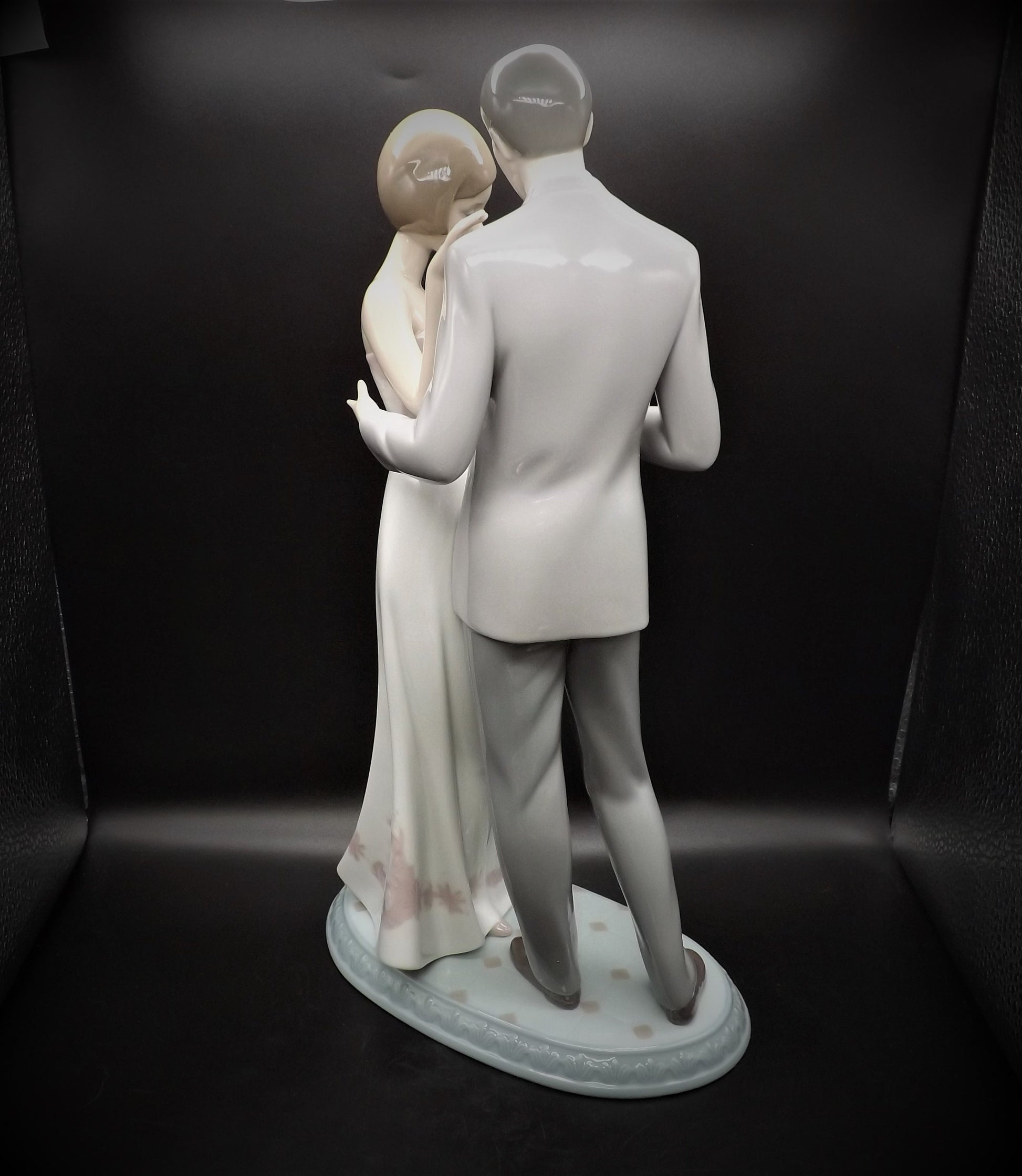 Vintage Lladro "Declaration of Love" Figurine #6597