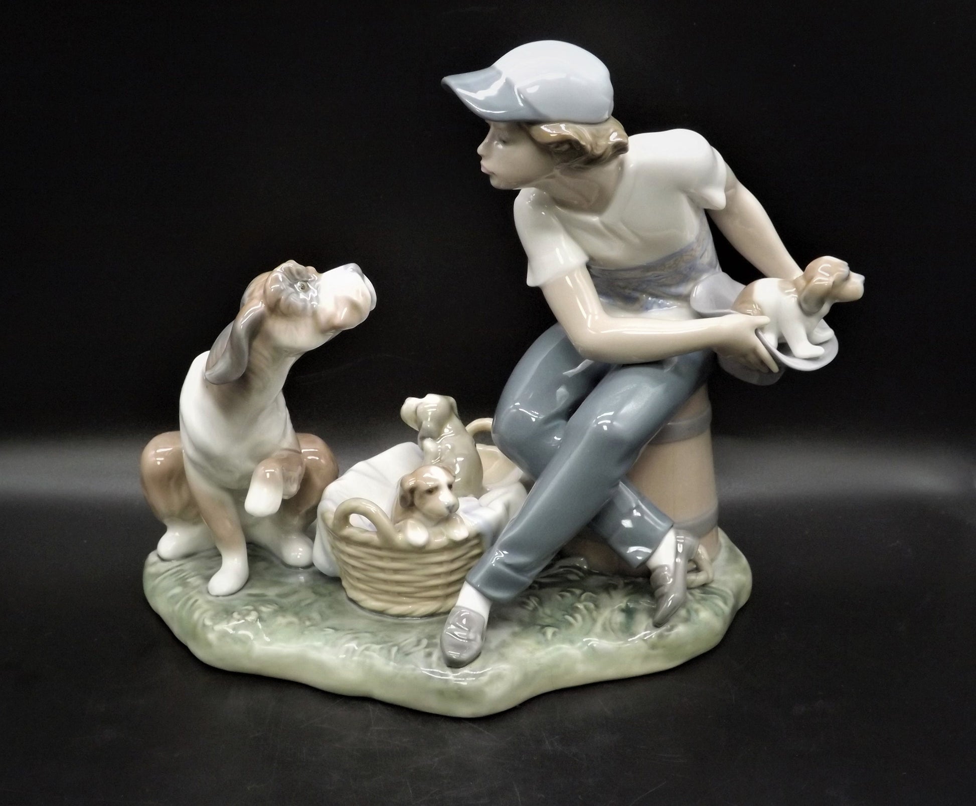 Vintage Lladro Figurine: "This One's Mine" Boy with Puppy #5376