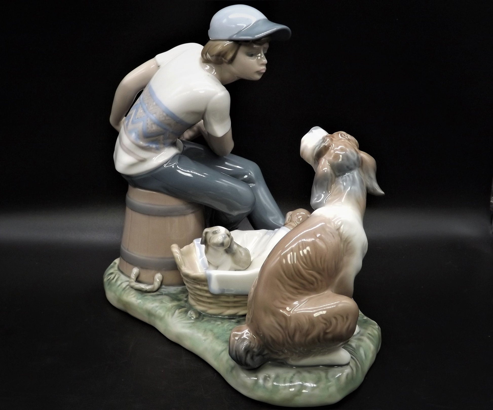 Vintage Lladro Figurine: "This One's Mine" Boy with Puppy #5376
