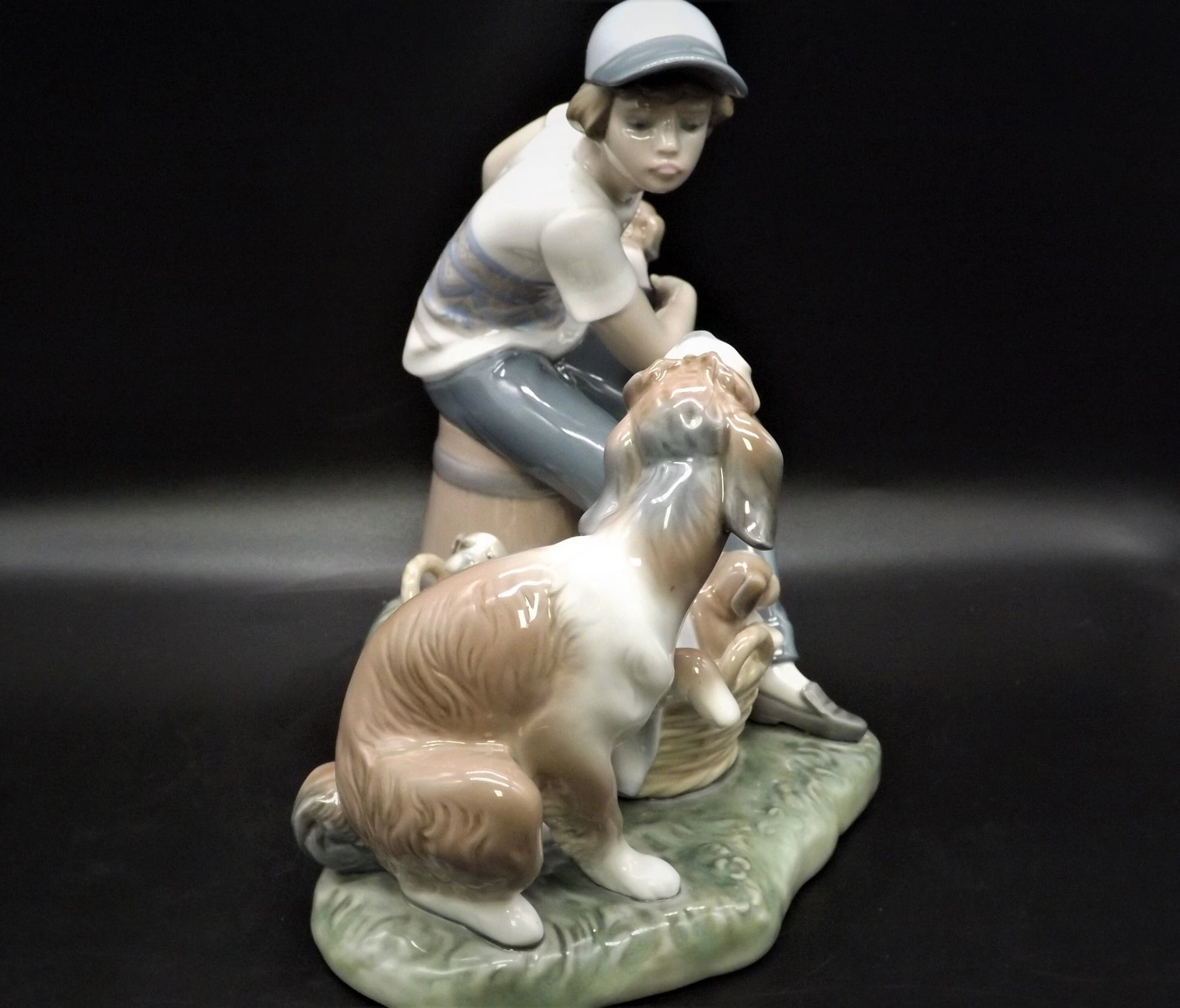 Vintage Lladro Figurine: "This One's Mine" Boy with Puppy #5376
