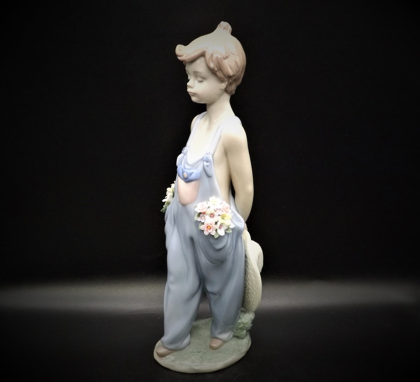Vintage Lladro Figurine: "Pocketful of Wishes" Boy with Flowers #7650