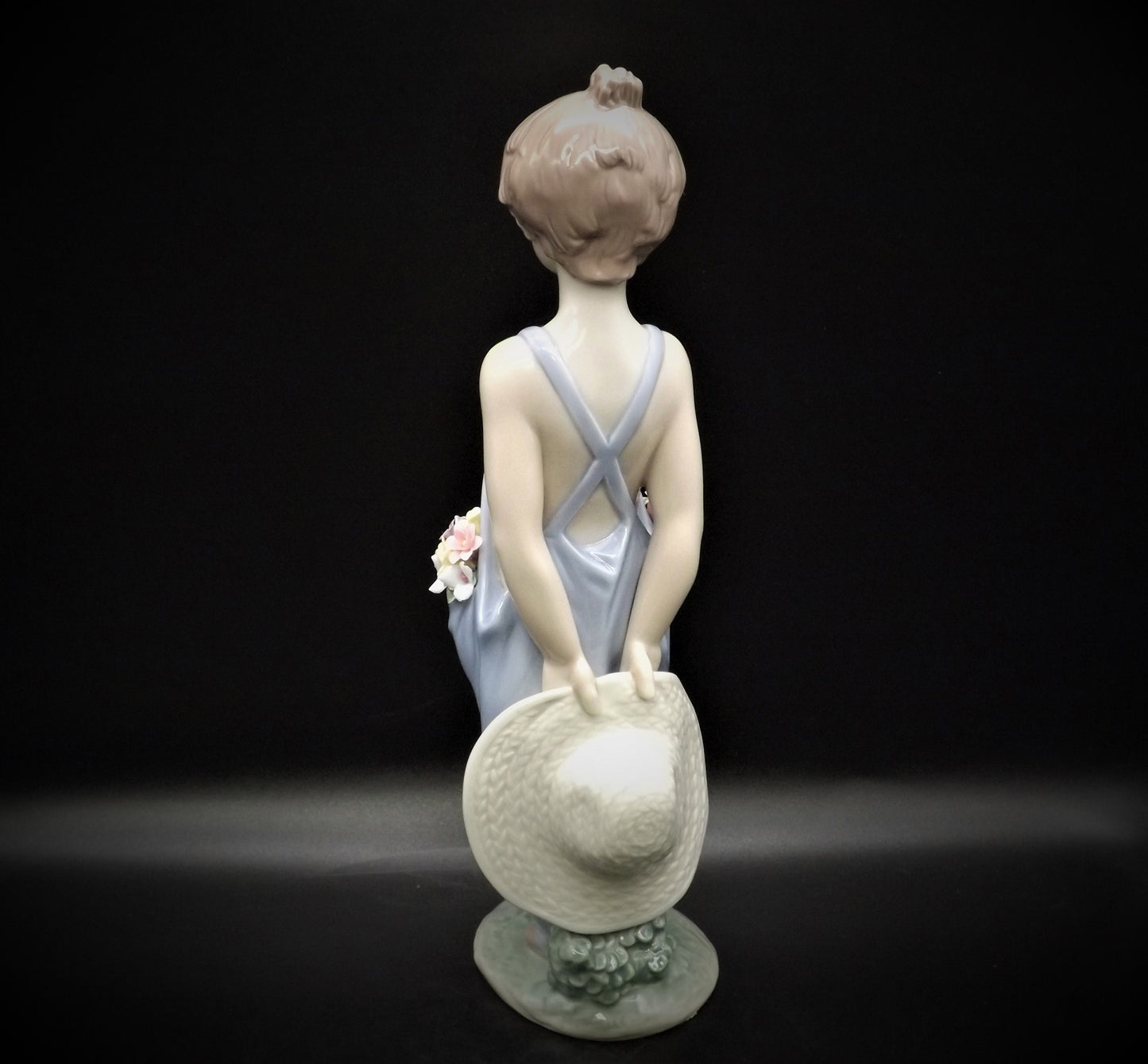 Vintage Lladro Figurine: "Pocketful of Wishes" Boy with Flowers #7650