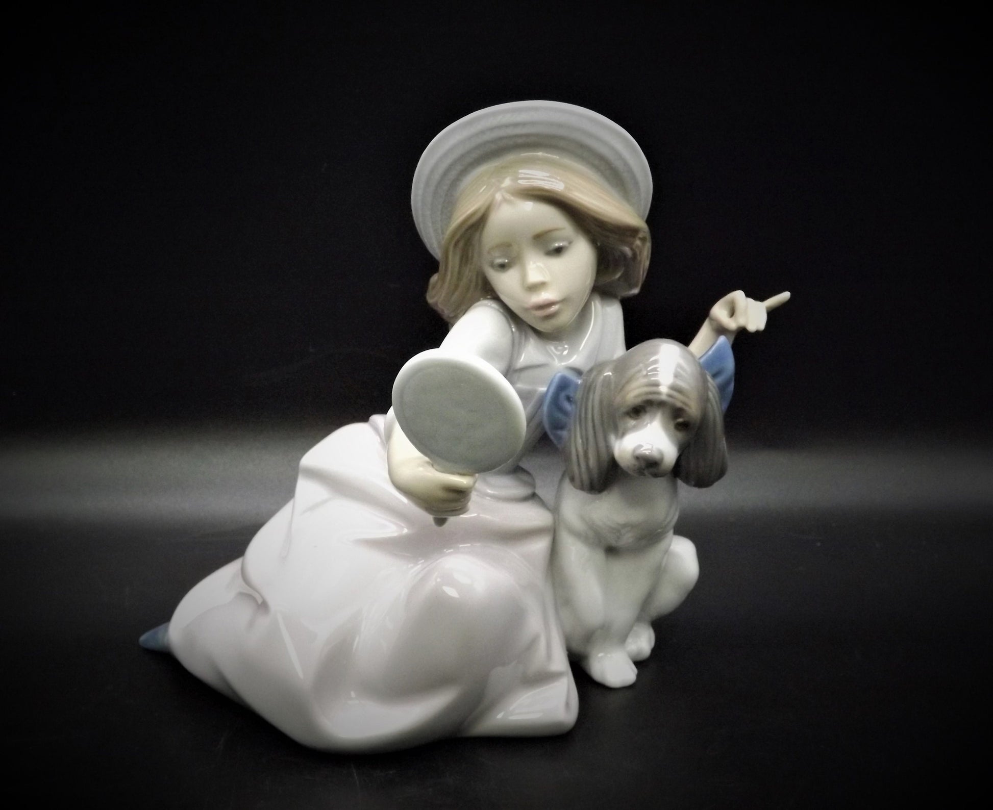 Vintage Lladro "Who's the Fairest" Figurine #5468