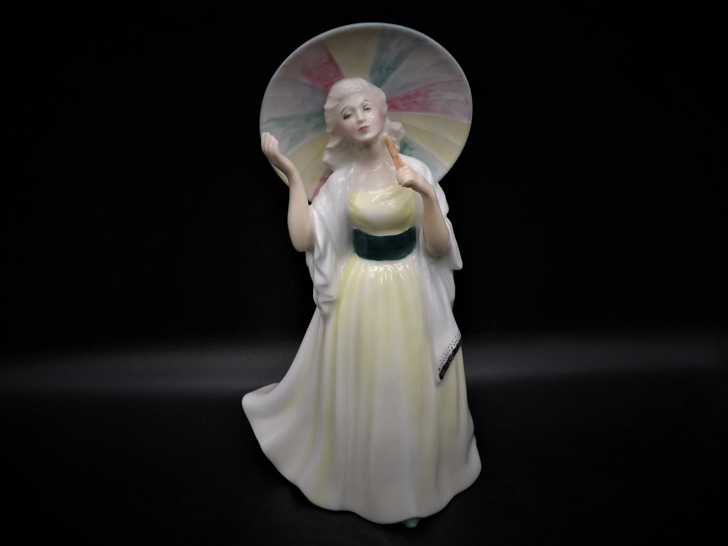 Vintage Royal Doulton Jane Figurine HN2806: Fine Bone China, Parasol