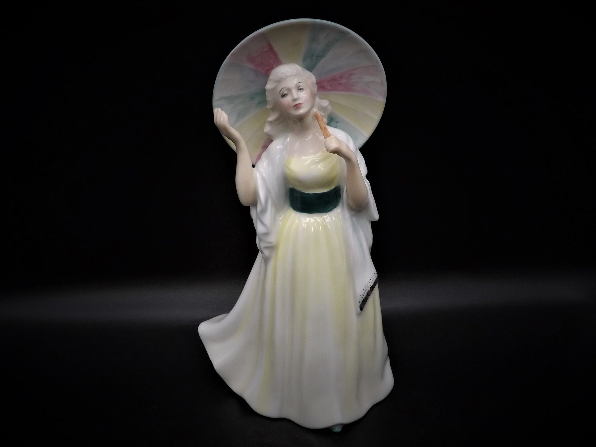 Vintage Royal Doulton Jane Figurine HN2806: Fine Bone China, Parasol