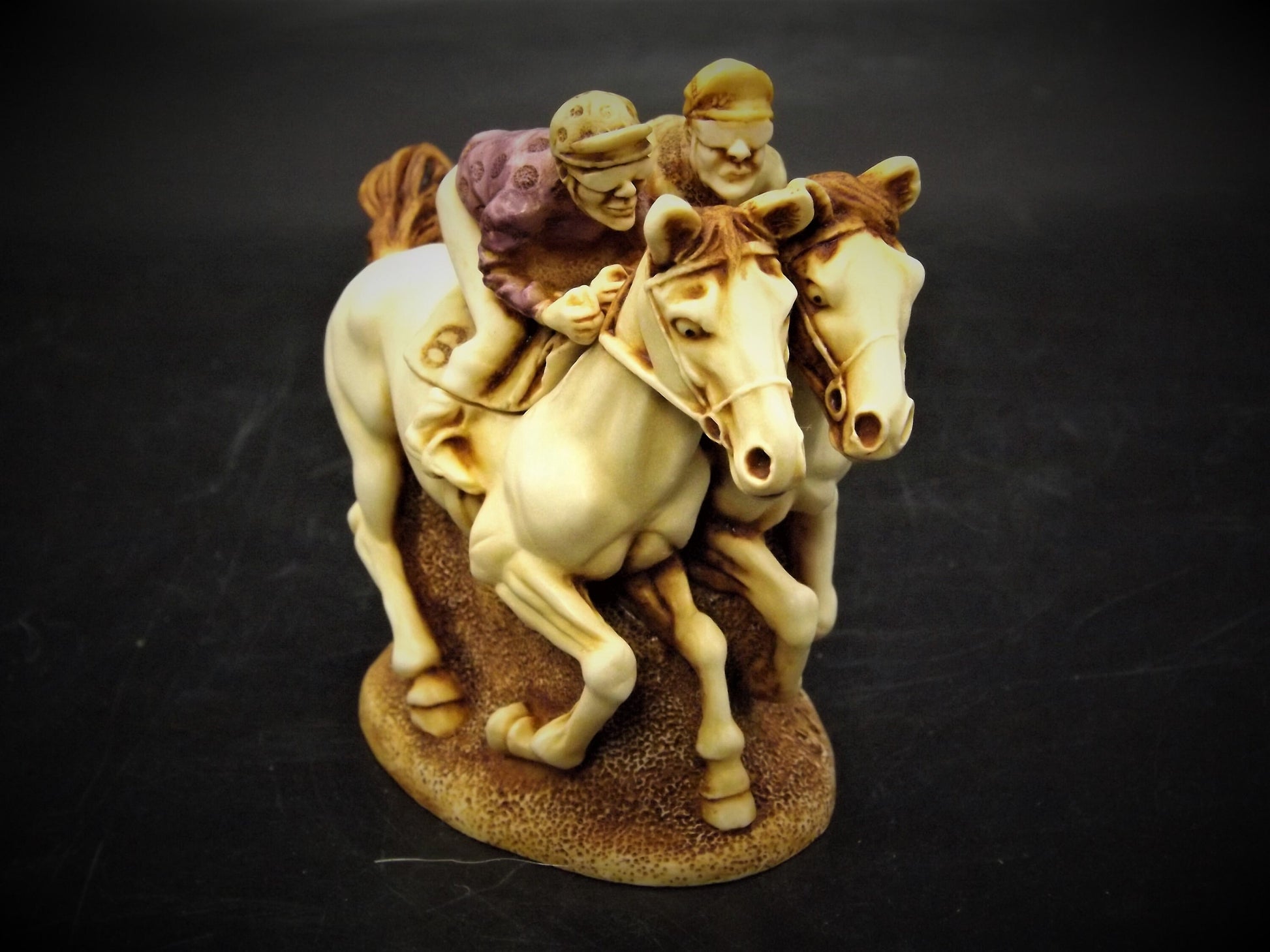 Retired 1996 Harmony Kingdom "Photo Finish" Horse Racing piece Excellent condition no box.