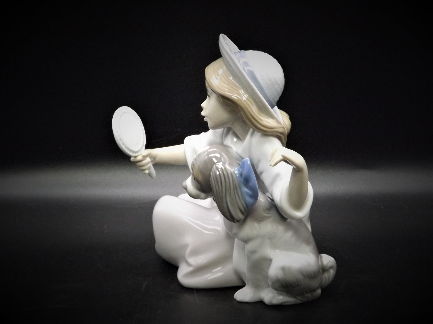 Vintage Lladro "Who's the Fairest" Figurine #5468