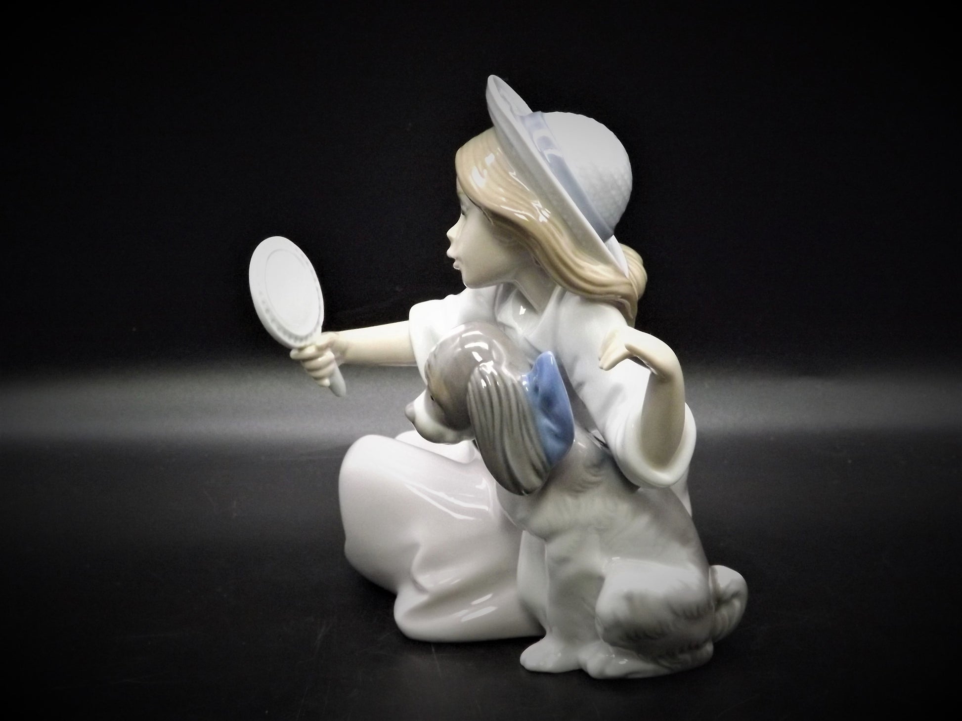 Vintage Lladro "Who's the Fairest" Figurine #5468