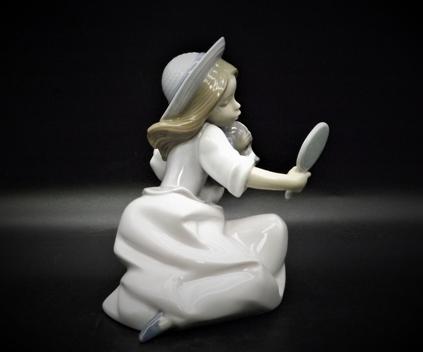 Vintage Lladro "Who's the Fairest" Figurine #5468