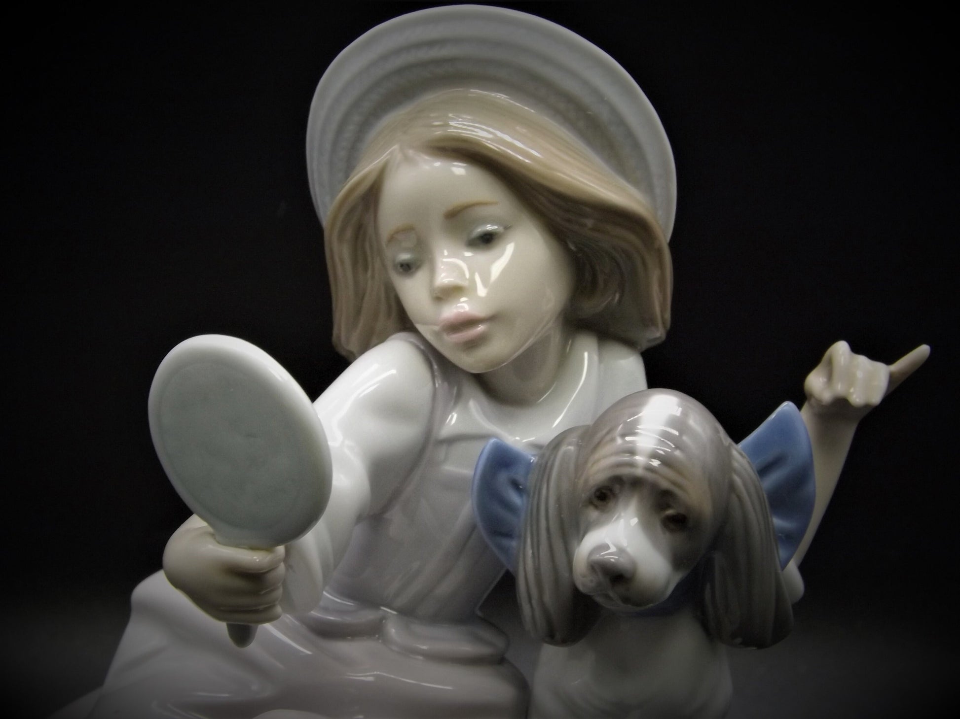 Vintage Lladro "Who's the Fairest" Figurine #5468