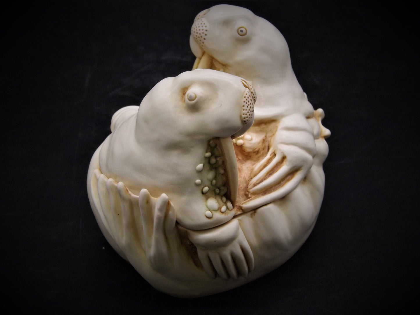 1991 Harmony Kingdom TJLWA "Tea for Two" Treasure Jest Figurine. Retired.