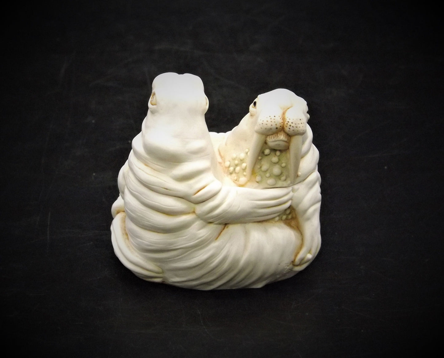 1994 Harmony Kingdom TJWA "Love Seat" Treasure Jest Walrus couple Figurine. Retired.