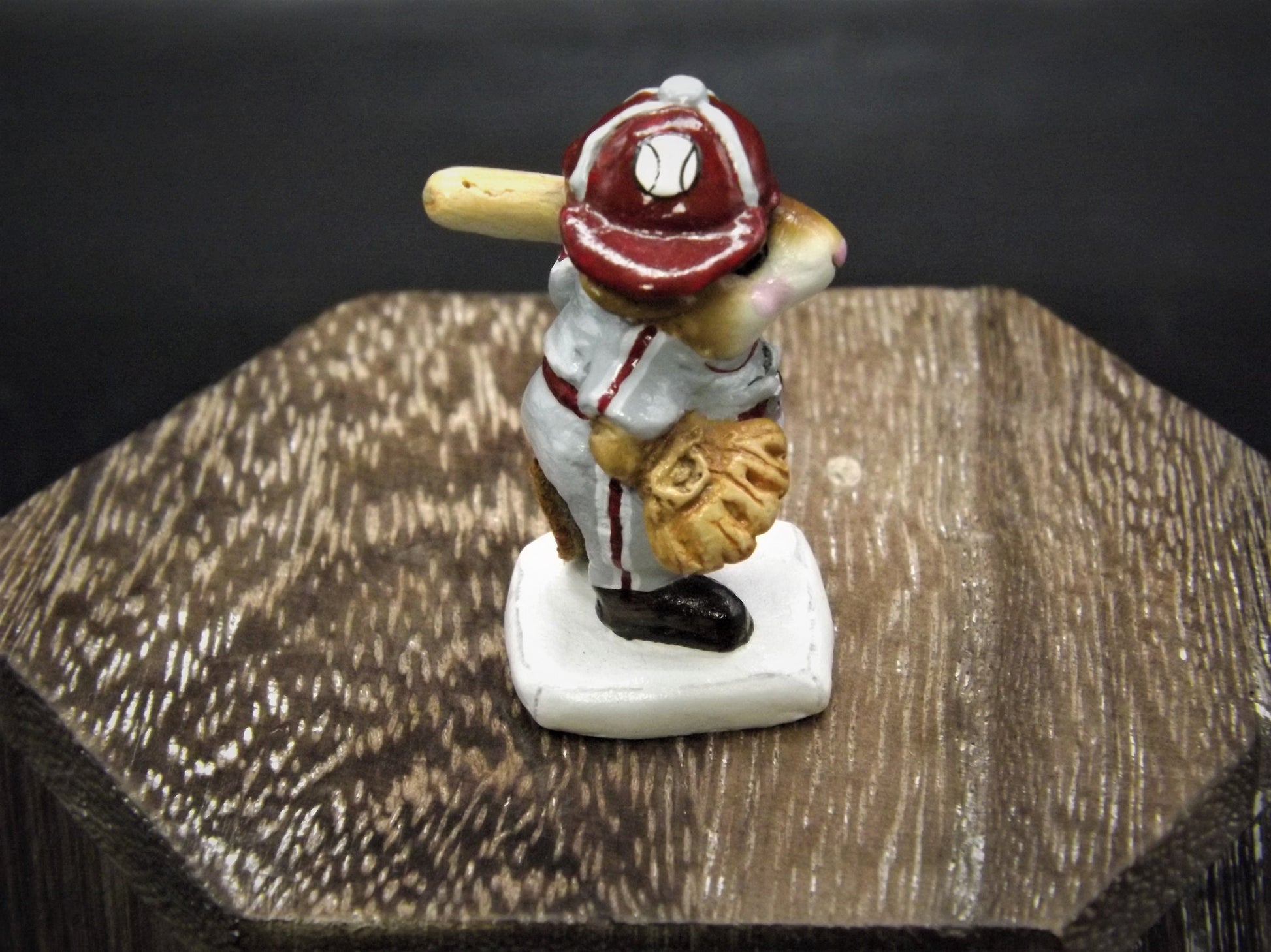 Vintage Wee Forest Folk Baseball Mouse Figurine: Joe Di Mousio, 1989