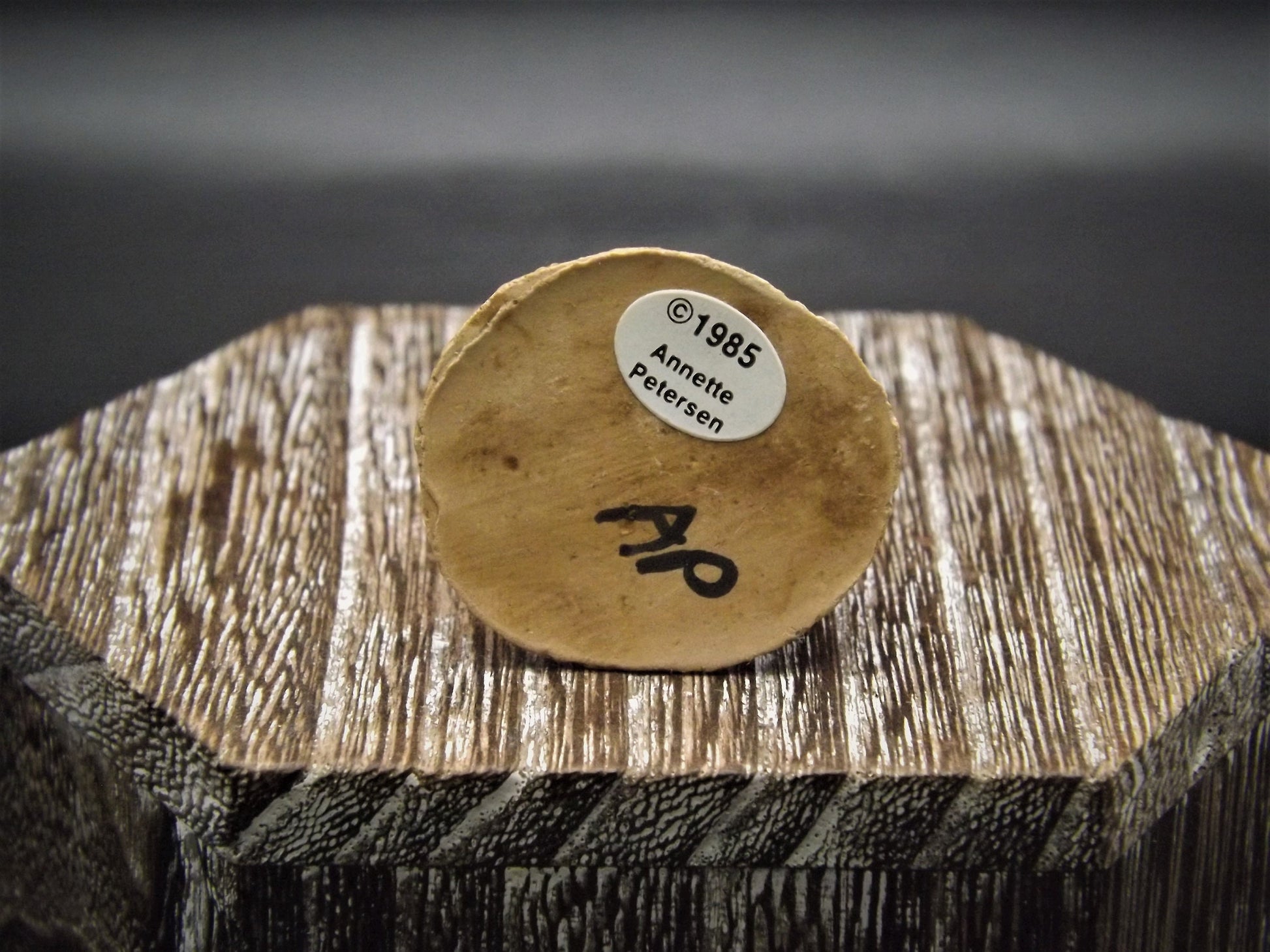 Vintage Wee Forest Folk Mouse Figurine: Wise Man Kneeling, 1987 M-121C