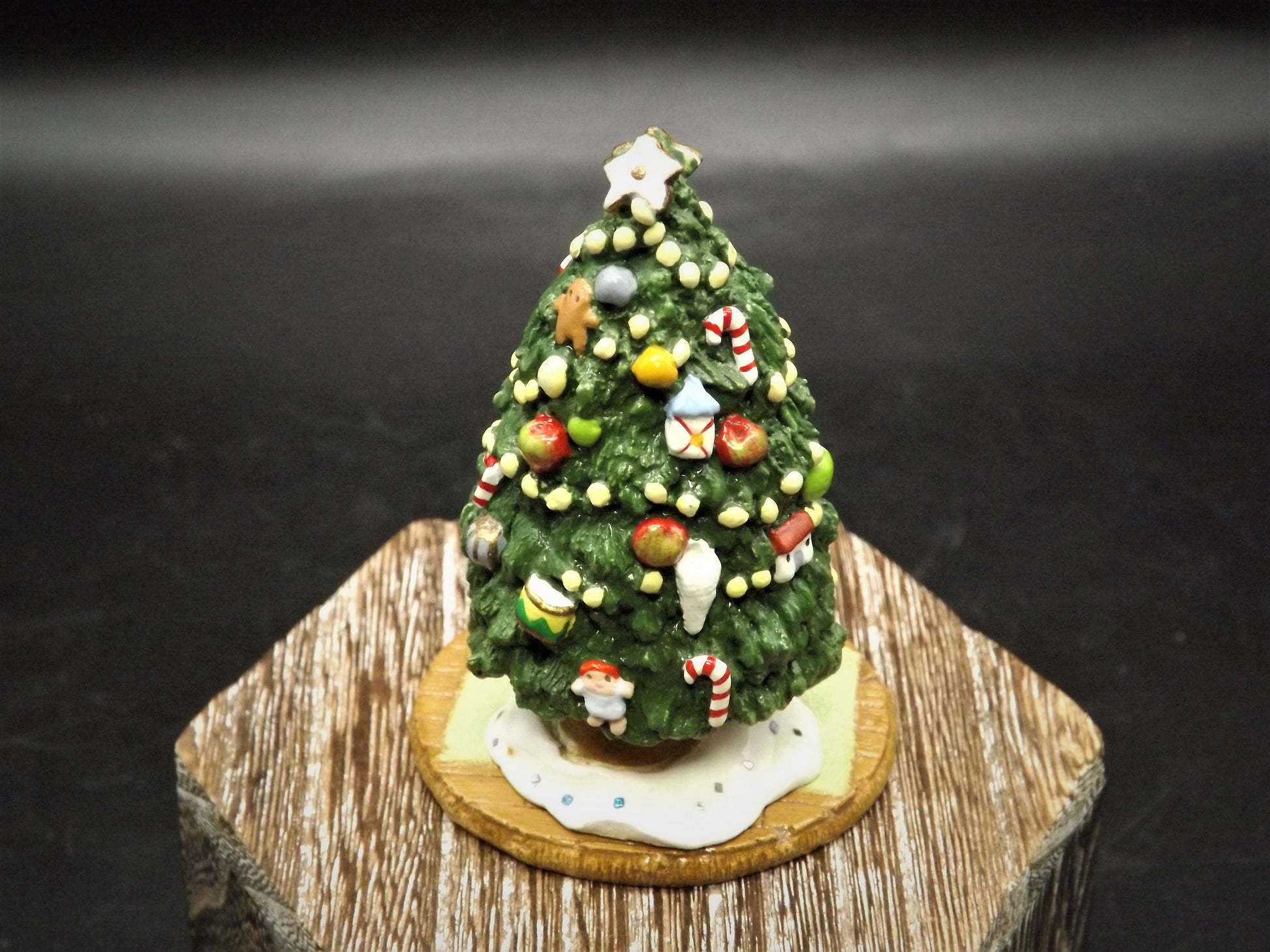 Vintage 1985 M-123 Wee Forest Folk "Under the Chris-Mouse Tree" Hand Painted Mice with a Decorated Christmas Tree.