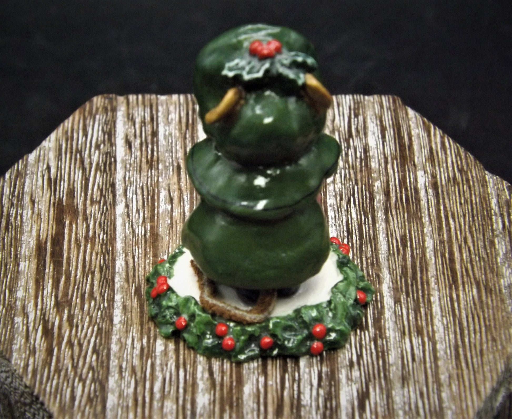 Vintage 1987 Wee Forest Folk "Miss Noel" Christmas Mouse Figurine