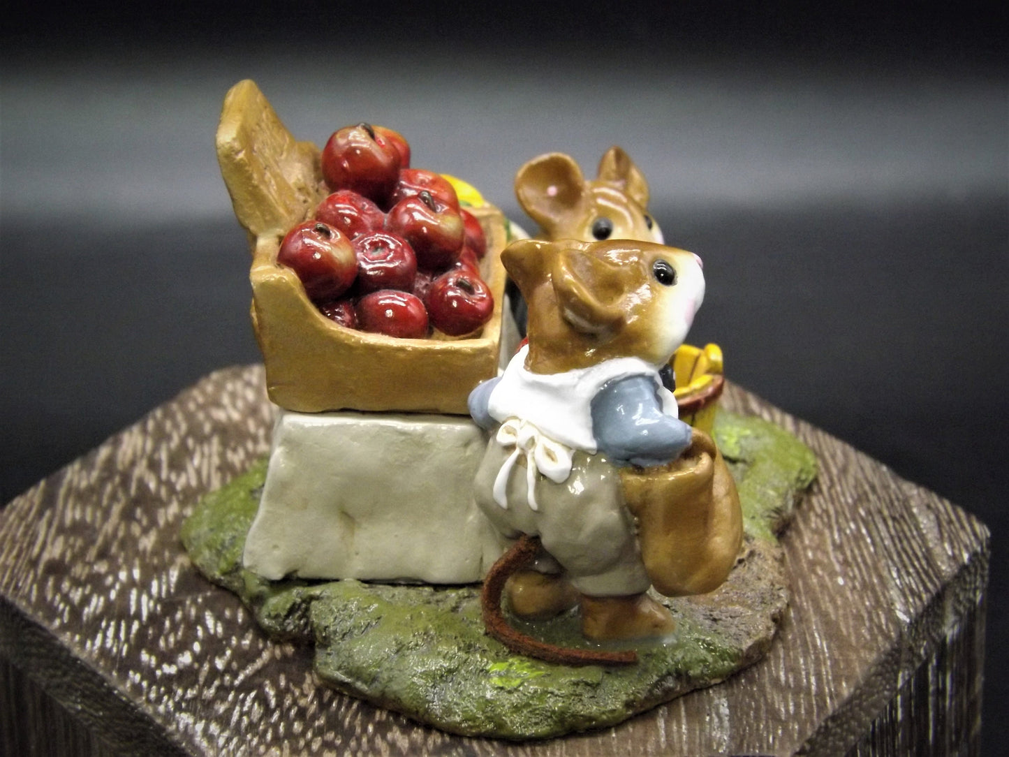 Vintage Wee Forest Folk Figurine: Adam's Apples Mouse Farmers Stand