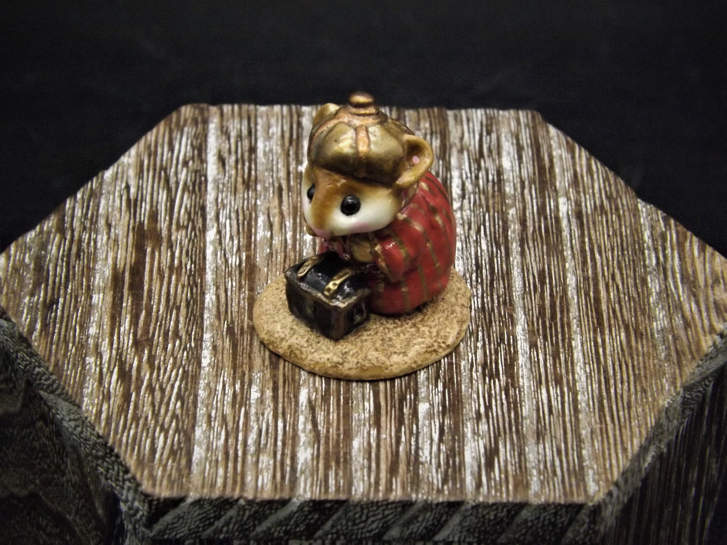 Vintage Wee Forest Folk Mouse Figurine: Wise Man Kneeling, 1987 M-121C