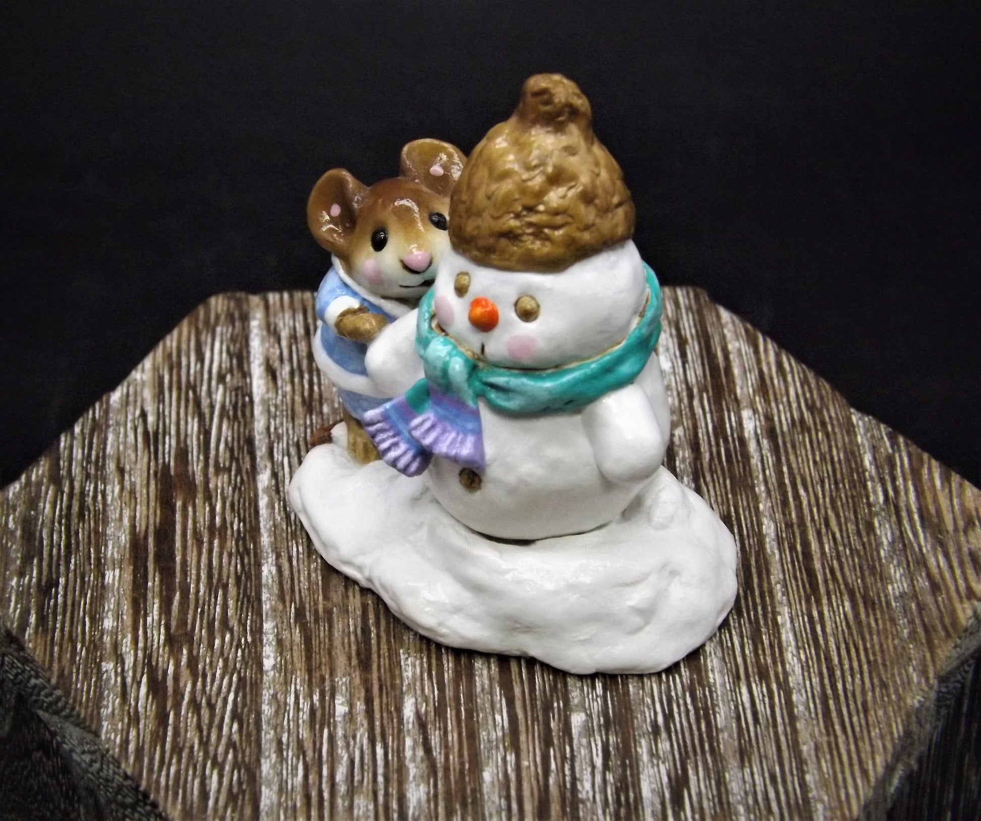 Vintage 1992 M-188 Wee Forest Folk "Snow Buddies" Hand Painted Mouse building a snowman.