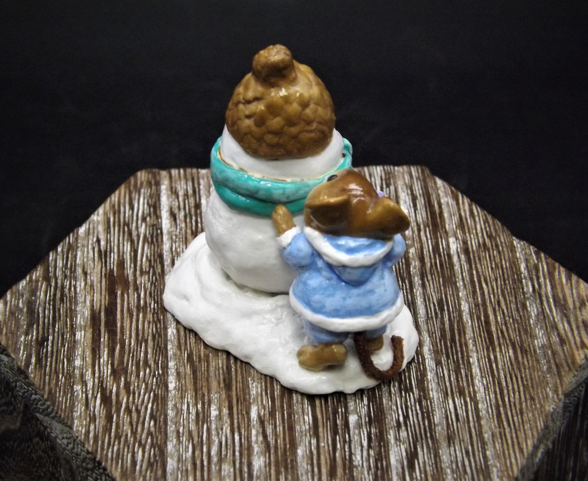 Vintage 1992 M-188 Wee Forest Folk "Snow Buddies" Hand Painted Mouse building a snowman.