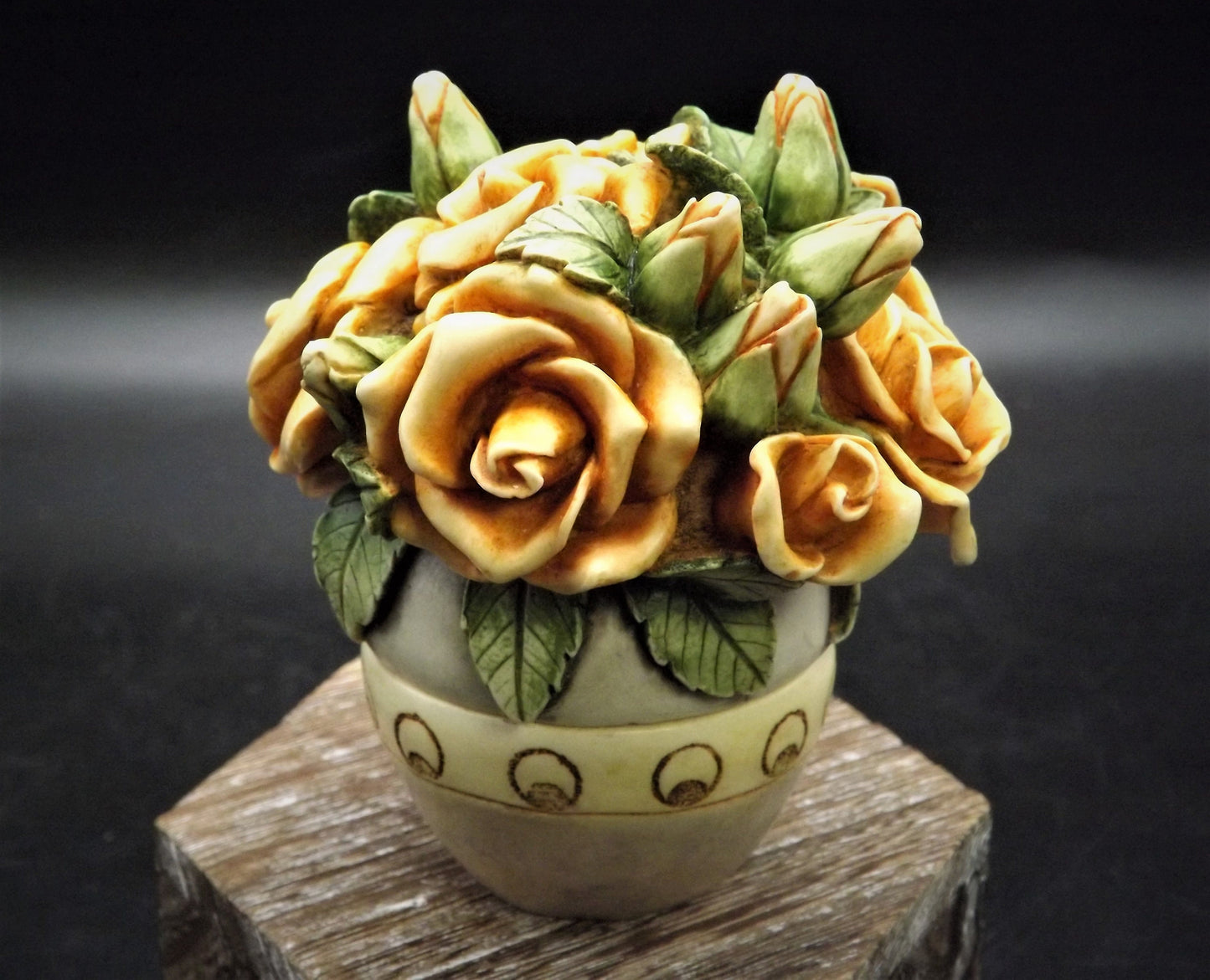 Retired Harmony Kingdom Egyptian Rose Figurine (1999) with Box & COA