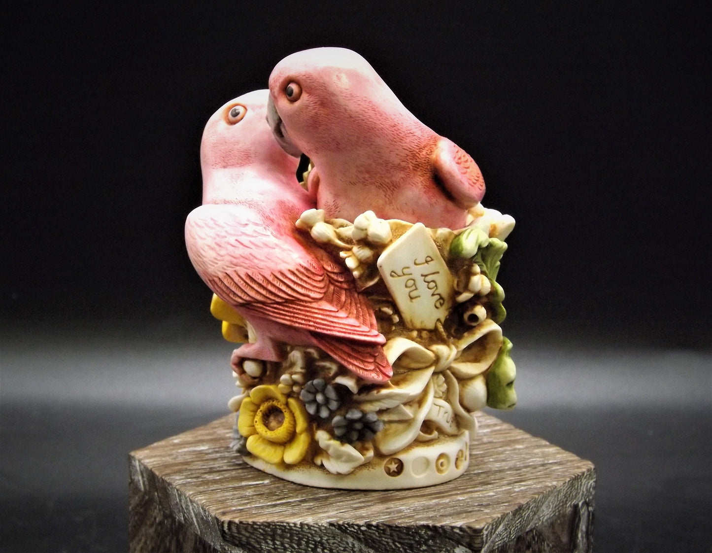 Harmony Kingdom Love Nest Figurine: 1998 Romance Annual TJSER98