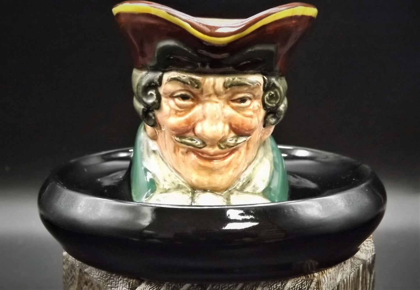 Vintage 1930's Royal Doulton Doultonville Collection Character jug D-5601 "Dick Turpin" Match holder ashtray. Excellent condition no box.