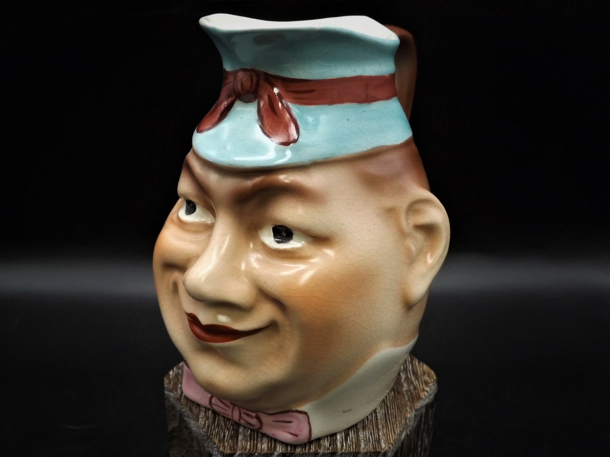 Sarreguermines Majolica Pitcher: 1880s Bow-Tied Gentleman