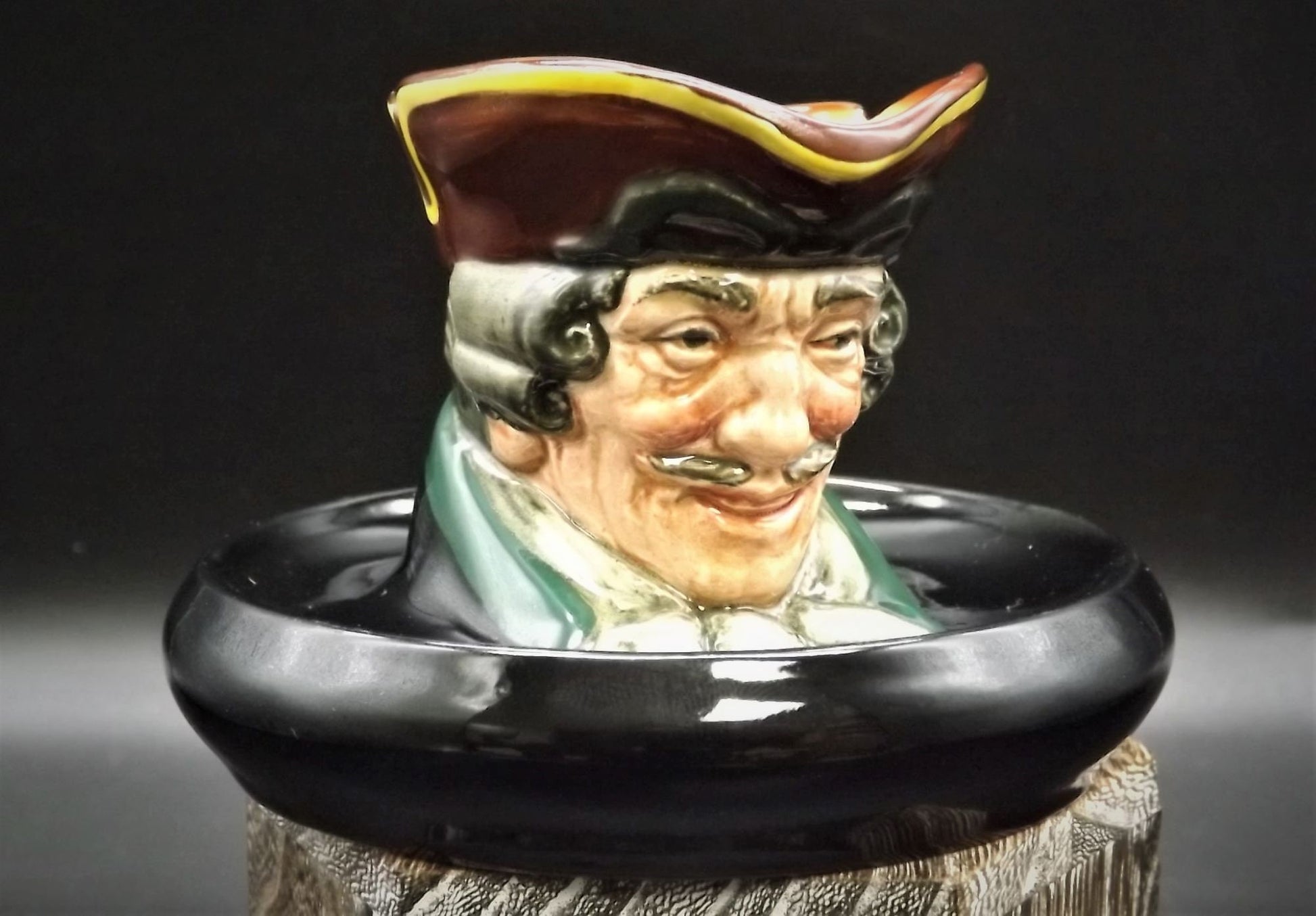 Vintage 1930's Royal Doulton Doultonville Collection Character jug D-5601 "Dick Turpin" Match holder ashtray. Excellent condition no box.