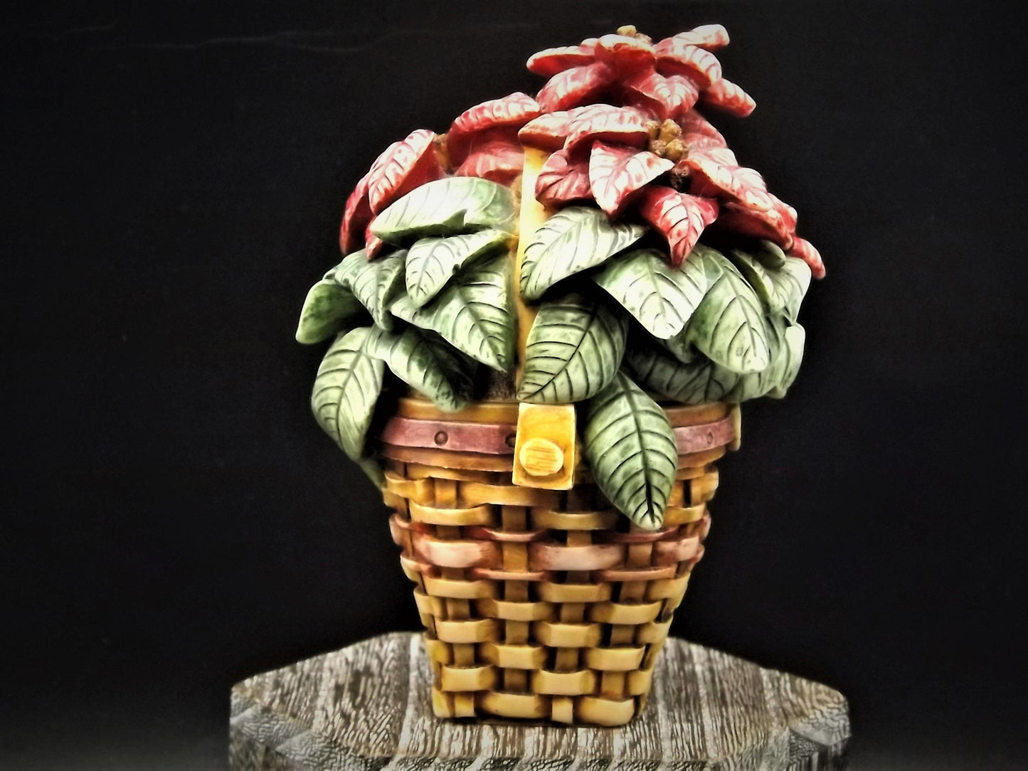 Harmony Kingdom Longaberger Poinsettia Basket Treasure Jest - Limited Edition