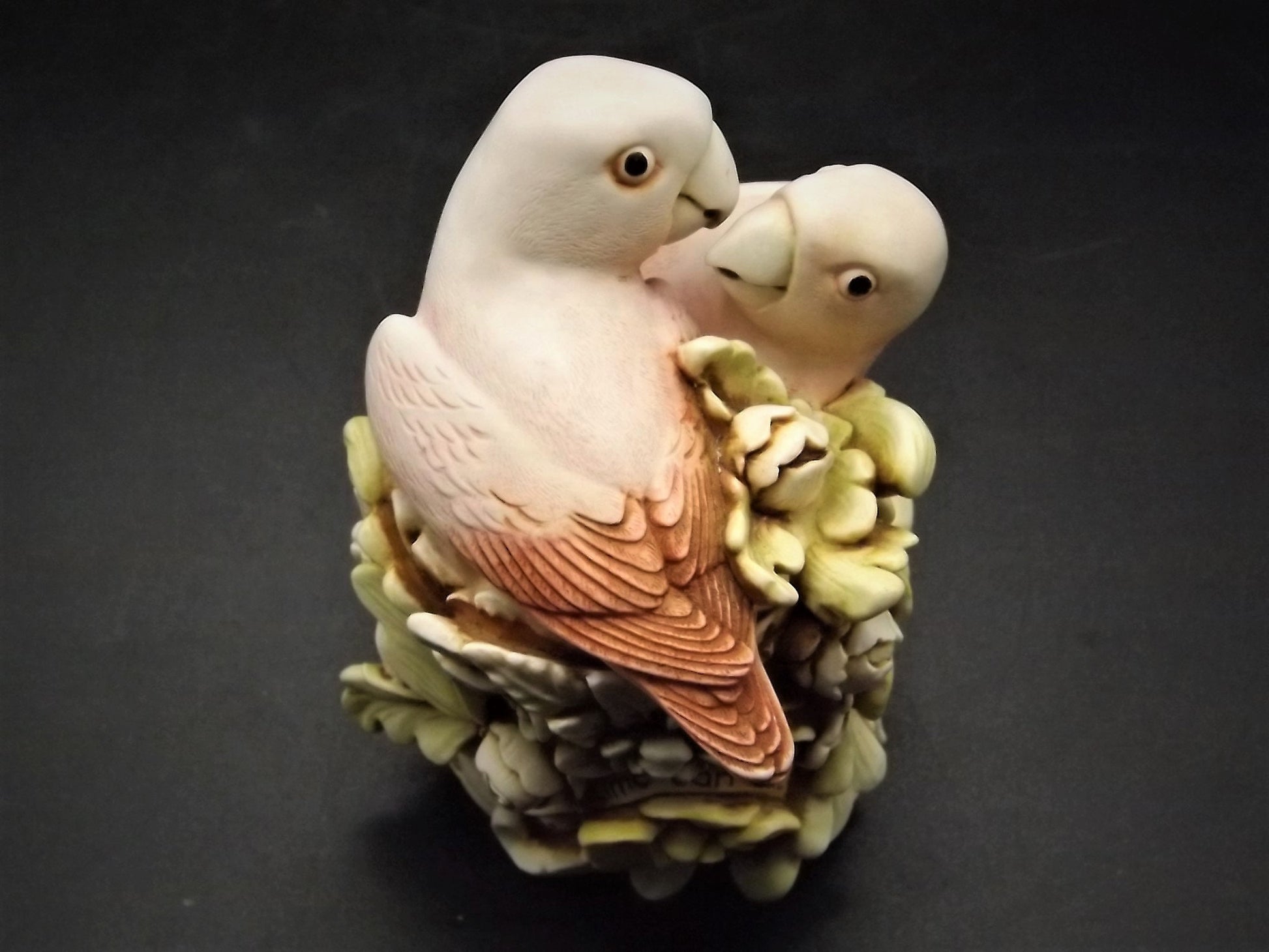 Harmony Kingdom Lovebirds Figurine: 1998 Romance Annual, David Lawrence